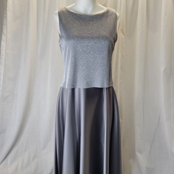 Arianna by Rachel Kaye Silver Formal Dress with Metallic Top Satin Skirt, 10P - Picture 1 of 10